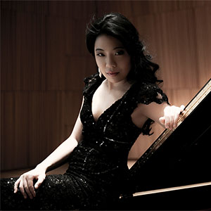 Pianist Joyce Yang performs with the Santa Rosa Symphony.